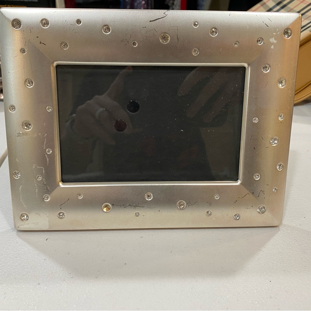 Silver Decorative Photo Frame - Picture 6 of 6